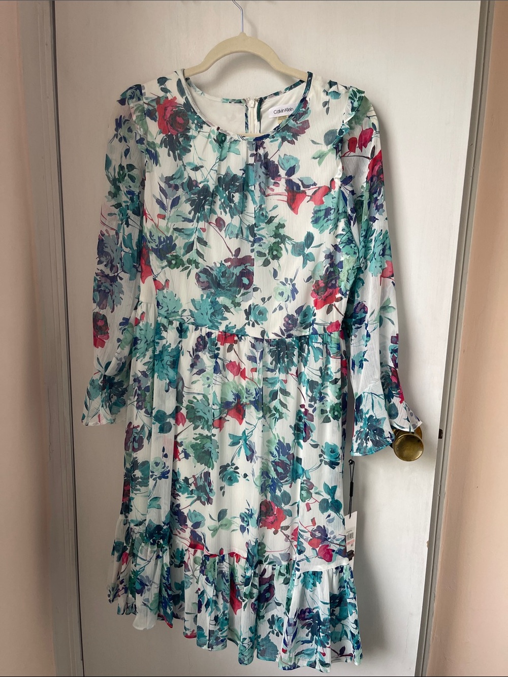 NWT Calvin Klein White Floral Ruffle-Hem Long Sleeve Dress size 10
